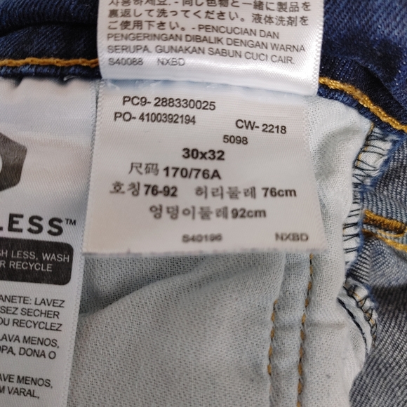 Levi's 512 High Rise Skinny Jeans  Size 30 - Picture 13 of 13